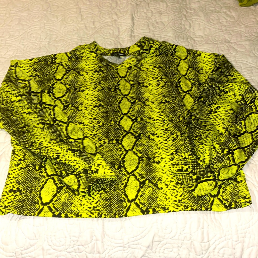 Women’s Fashion Nova Top